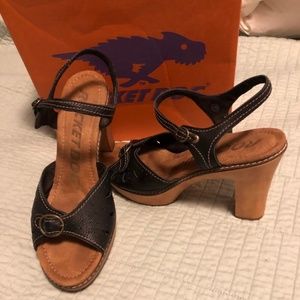 Rocket Dog Size 10 Black Leather Sandals Heels